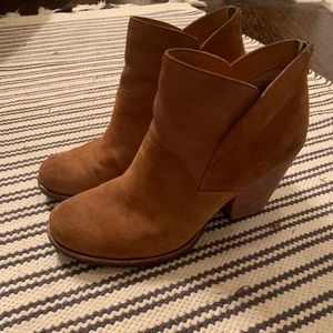 Kork-Ease Castaneda Back Zip Bootie in Rust